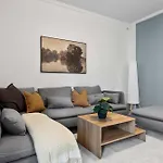 Large 4br In Quiet Nygaard Apartmán Bergen