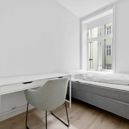 Leilighet Large 4br In Quiet Nygaard *