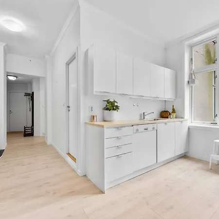 Large 4br In Quiet Nygaard * Μπέργκεν